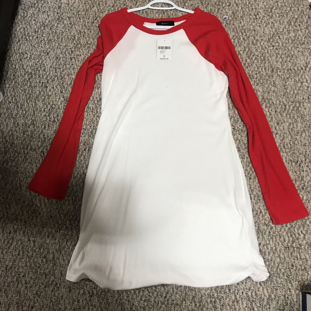 PLUS-SIZE ribbed knit baseball T-shirt dress - Picture 2 of 4